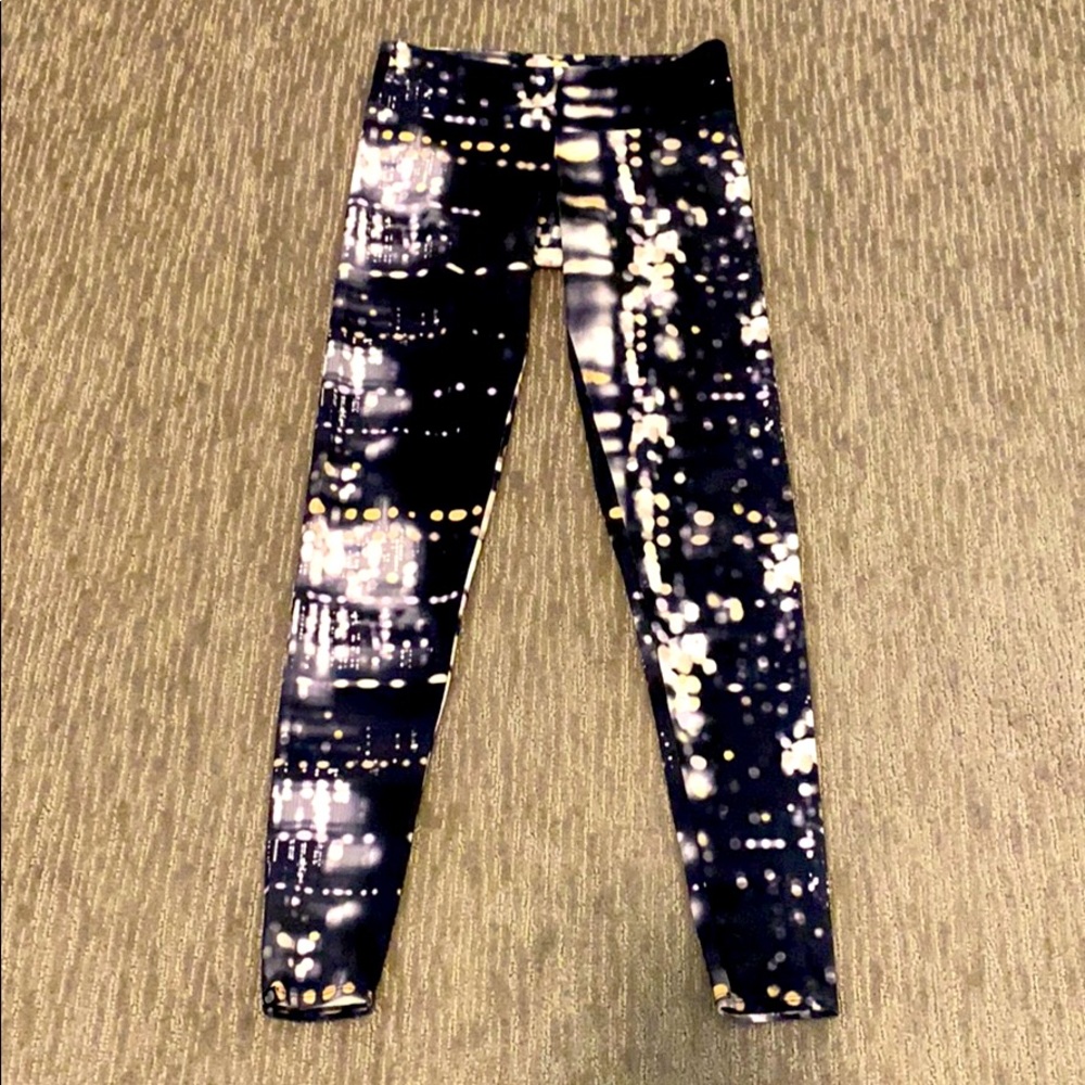 Onzie leggings size S/M